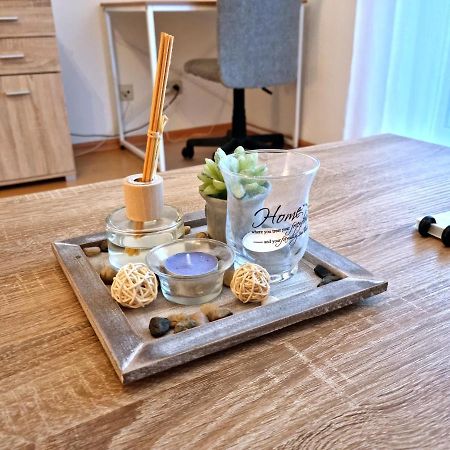 Brise Business Apartment Nahe Leipziger Messe - Porsche - Bmw - Dhl - Wlan - Parkplatz - Business Travelers Only Buitenkant foto